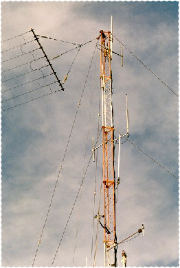 Aerial mast on MV Hatzvi